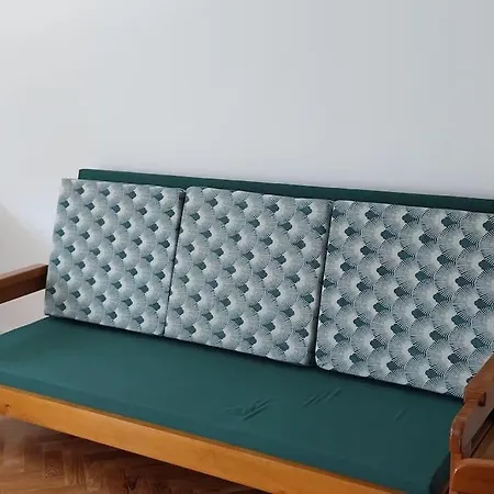 5Min Walk Subway & 10Min Drive Airport & Self Check-In Lisboa