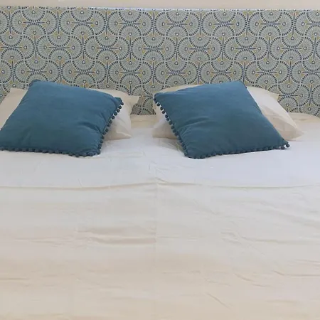 5min Walk To Subway & 10min Drive To Airport * Lisboa