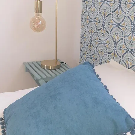 5min Walk To Subway & 10min Drive To Airport Apartman Lisboa