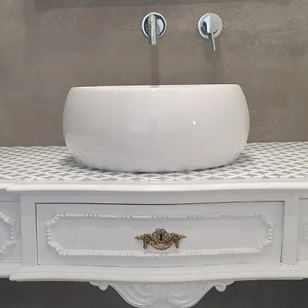 5min Walk To Subway & 10min Drive To Airport Apartman Lisboa