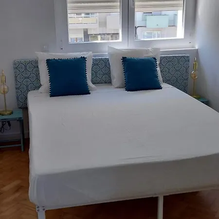 公寓 5min Walk To Subway & 10min Drive To Airport