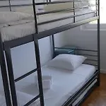 5min Walk To Subway & 10min Drive To Airport Apartment Lissabon